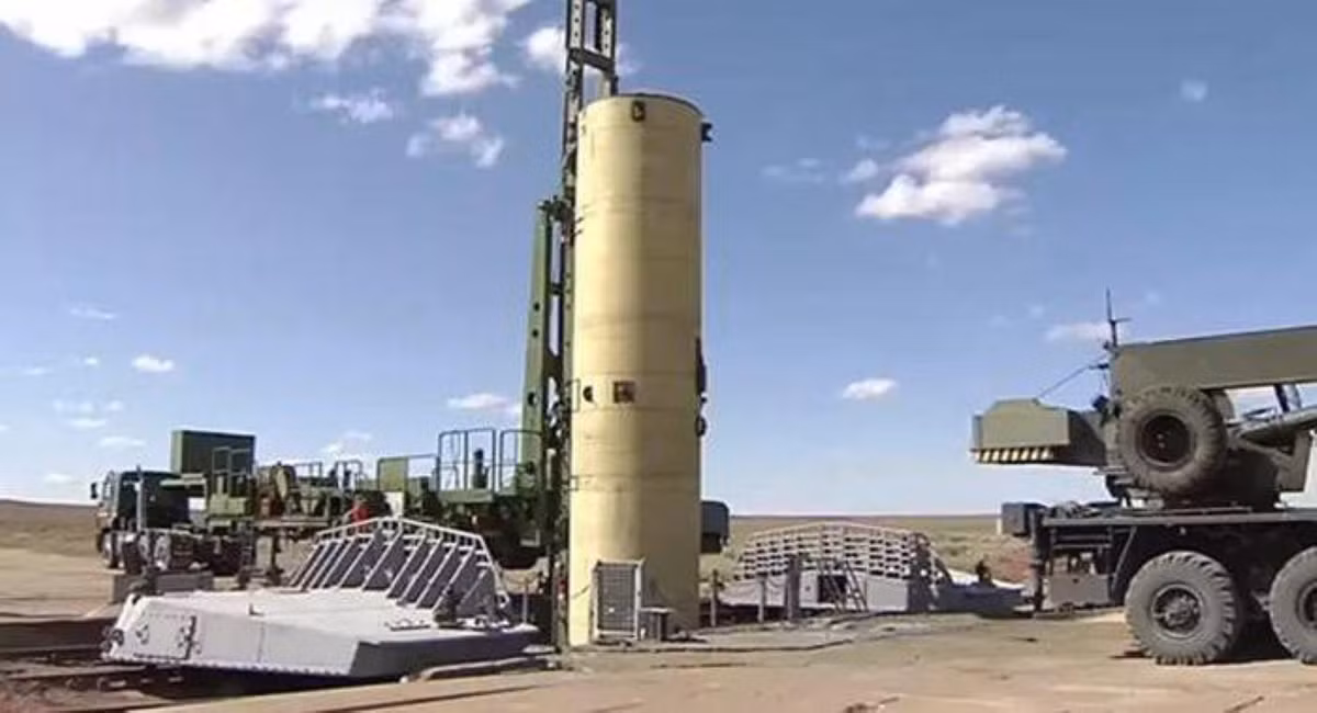 Ngoài ra, cần phải tính toán xem liệu có thể tạo ra mối đe dọa đối xứng bằng cách phóng những tàu vũ trụ kiểu Buran mini lên quỹ đạo hay không. Giải pháp nào tỏ ra hợp lý hơn sẽ phải được xem xét chi tiết, ông Novikov kết luận.