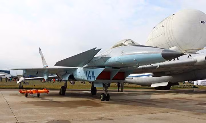 MiG-1.44 là kết quả của chương trình phát triển "Máy bay tiêm kích tiền tuyến đa năng-MFI của Cục thiết kế OKB MiG nhằm cạnh cạnh tranh với chiến đấu cơ thế hệ thứ 5 F-22.