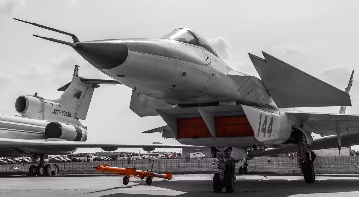 MiG-1.44 có thể mang hầu hết các loại vũ khí dành cho chiến đấu cơ của Nga.