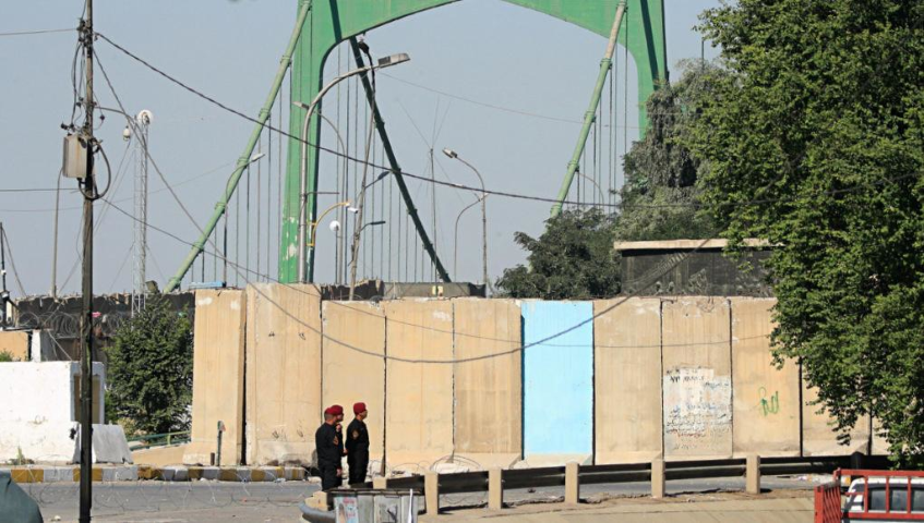 Thủ tướng Iraq vẫn an toàn sau vụ tập kích, tuyên bố đã biết rõ những người đứng sau âm mưu ám sát và sẽ sớm đưa họ ra ánh sáng.