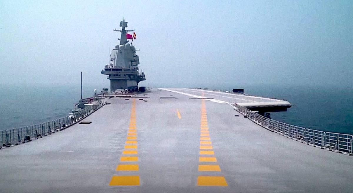 Nhờ sự giúp sức từ phía Ukraine, tiến độ cải tạo tàu sân bay Varyag đã nhanh hơn rất nhiều so với dự kiến, gây bất ngờ cho cả Mỹ, Nga, hay chính bản thân Ukraine.