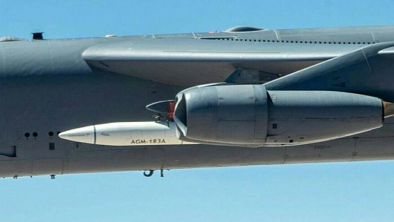Cơ chế phóng của AGM-183A khá đặc biệt, tên lửa được thả tự do từ máy bay như bom thông thường, sau đó kích hoạt động cơ tên lửa để giúp đầu đạn đạt tốc độ và độ cao phù hợp.