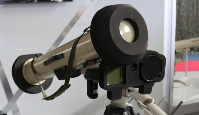 Loại tên lửa chống tăng tối tân này được trang bị hệ thống dẫn đường hồng ngoại tiên tiến với chức năng khóa mục tiêu trước khi phóng và tính năng “bắn và quên”.