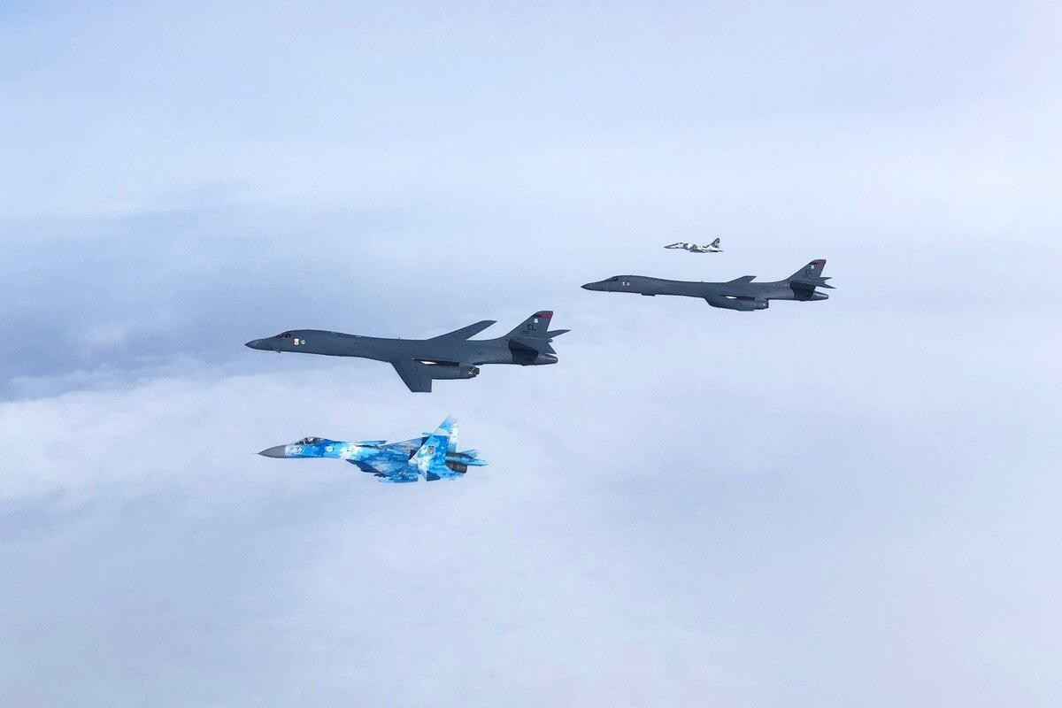 Về khả năng, Anaklia mới sẽ có khả năng tiếp nhận hàng không mẫu hạm tấn công của Mỹ. Ngoài ra Gruzia cũng đã gấp rút chuẩn bị một sân bay lớn cho hàng không chiến lược NATO bằng tiền của Mỹ.