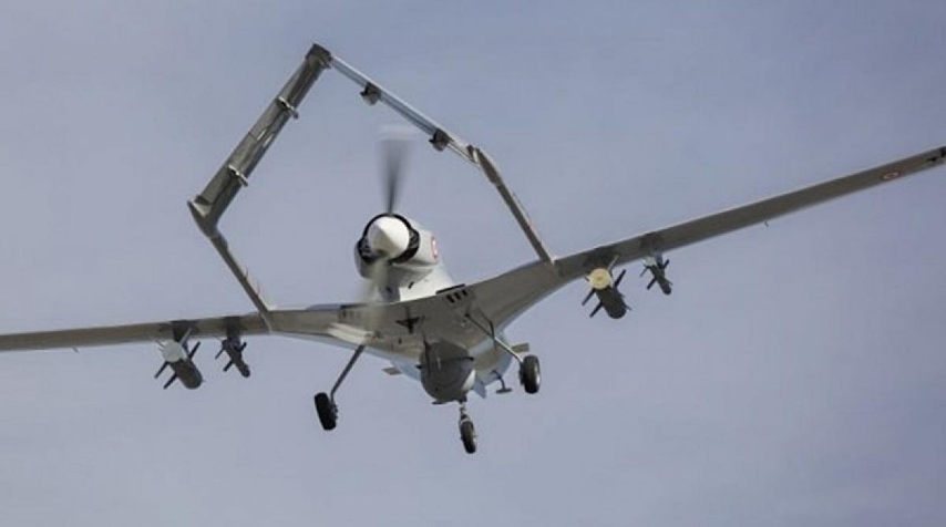 Năm 2016, việc sử dụng chiến đấu UAV TB2 đầu tiên của Thổ Nhĩ Kỳ đã diễn ra ở Syria và năm 2018, hơn 100 triệu USD đã được phân bổ từ ngân sách quân sự để sản xuất Bayraktar TB2.