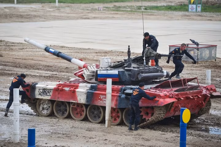 T-72B3 được trang bị động cơ diesel V-92S2F công suất 1130 mã lực. Theo lý thuyết, xe tăng có khả năng chạy với tốc độ lên tới 70 km/h.