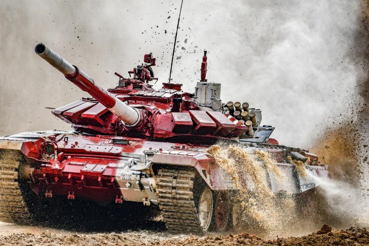 Một tỏng những điểm quan trọng nhất của T-72B3 đó là hệ thống kiểm soát hỏa lực và máy tính tính toán đạn đạo. Xạ thủ sẽ sử dụng hệ thống Sosna-U để có tầm nhìn ảnh nhiệt, cho phép tác xạ trong mọi điều kiện thời tiết, bất kể ngày đêm.