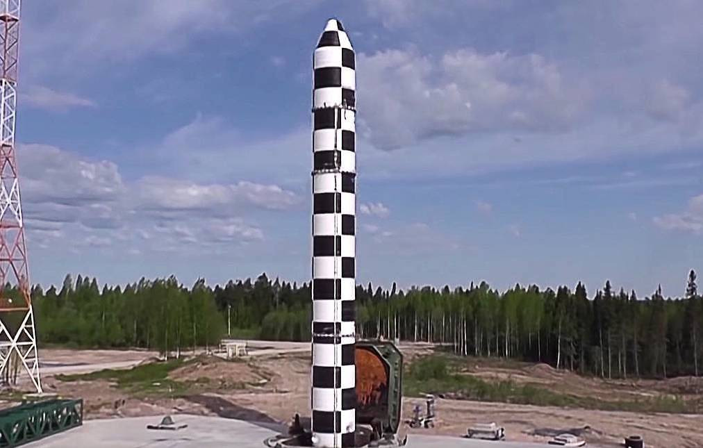 Giới quan sát cũng cho rằng, do Sarmat là một tên lửa đạn đạo đời mới, việc đánh chặn nó sẽ là nhiệm vụ không tưởng.