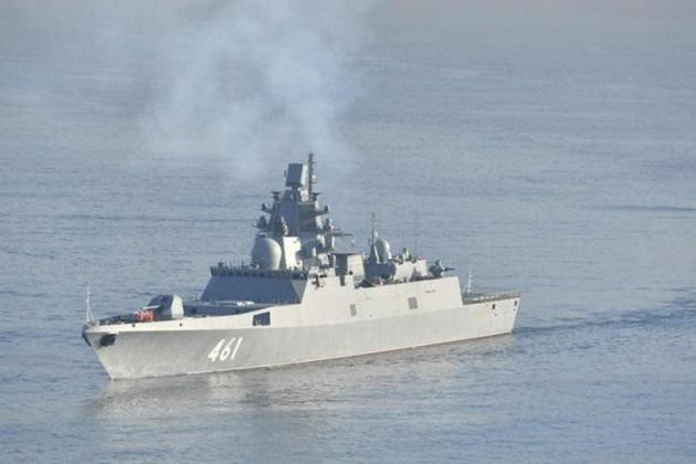 Báo chí khu vực cho biết, khinh hạm "Đô đốc Kasatonov" của Nga đã gây ra một bất ngờ rất khó chịu đối với biên đội tàu chiến NATO đang diễn tập trên biển Địa Trung Hải, khi tiến hành theo dõi và thậm chí đã lao thẳng vào khu vực diễn ra hoạt động.