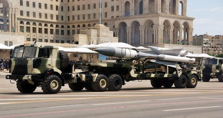 Chúng được thiết kế nhằm bảo vệ những mục tiêu lớn khỏi các máy bay ném bom hoặc các loại máy bay chiến lược khác của phương Tây (như SR-71 Blackbird).