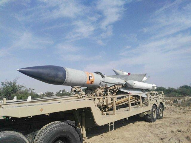 Trước khi có S-300 thì S-200 là trụ cột trong hệ thống phòng thủ của Syria. Tuy vậy hệ thống này không để lại nhiều dấu ấn tích cực.