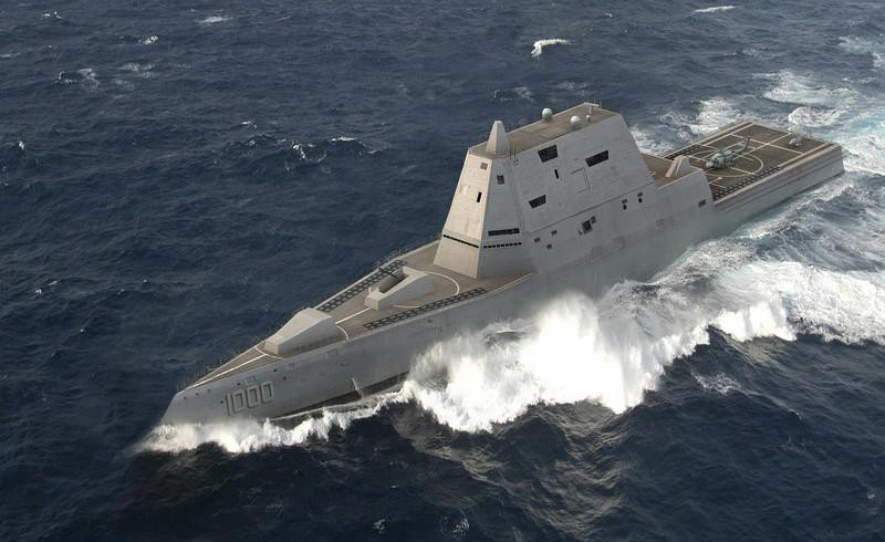 Đây là cuộc thử nghiệm có ý nghĩa quan trọng với siêu tàu khu trục lớp Zumwalt, do thiết kế bên ngoài của loại chiến hạm này từng bị nhiều chuyên gia chỉ trích, cho rằng nó không thể chịu được điều kiện biển động mạnh và có nguy cơ bị lật khi gặp sóng lớn.