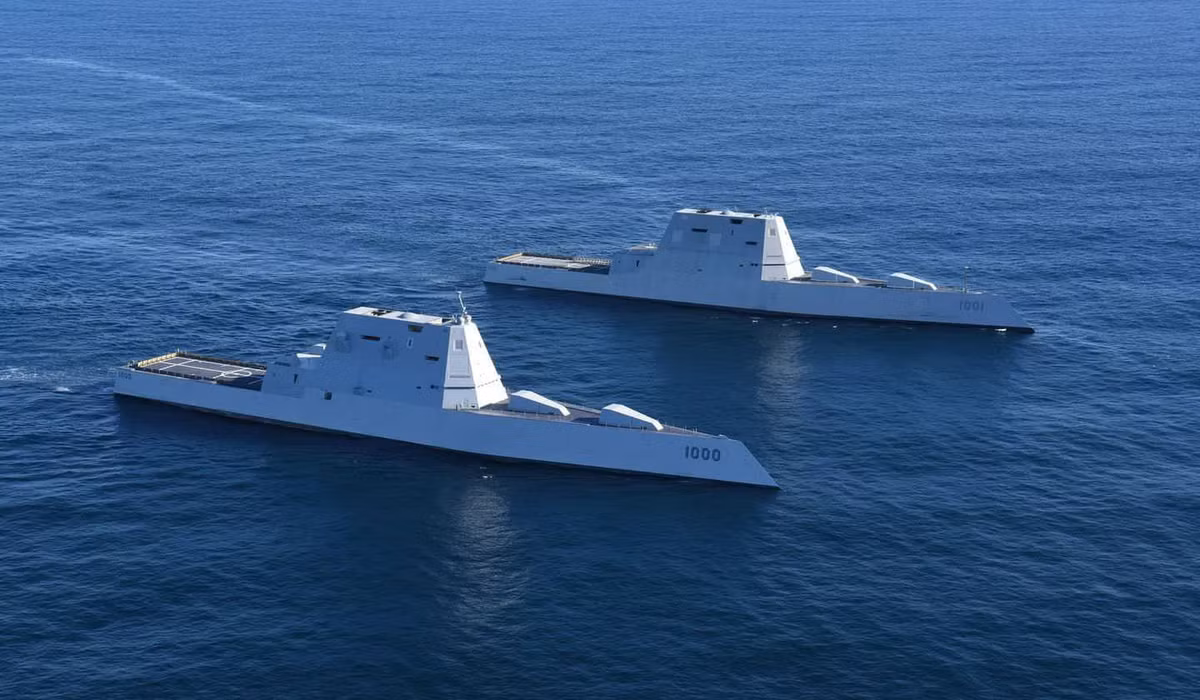 Zumwalt là tàu khu trục lớn nhất, trang bị những hệ thống vũ khí mạnh nhất mà hải quân Mỹ từng chế tạo với mục đích giúp Mỹ vượt mặt Nga và Trung Quốc, thống trị đại dương. Mỗi tàu có giá tới hơn 4 tỷ USD, buộc quốc hội Mỹ cắt giảm số lượng đặt mua từ 32 chiếc xuống chỉ còn 3 tàu.