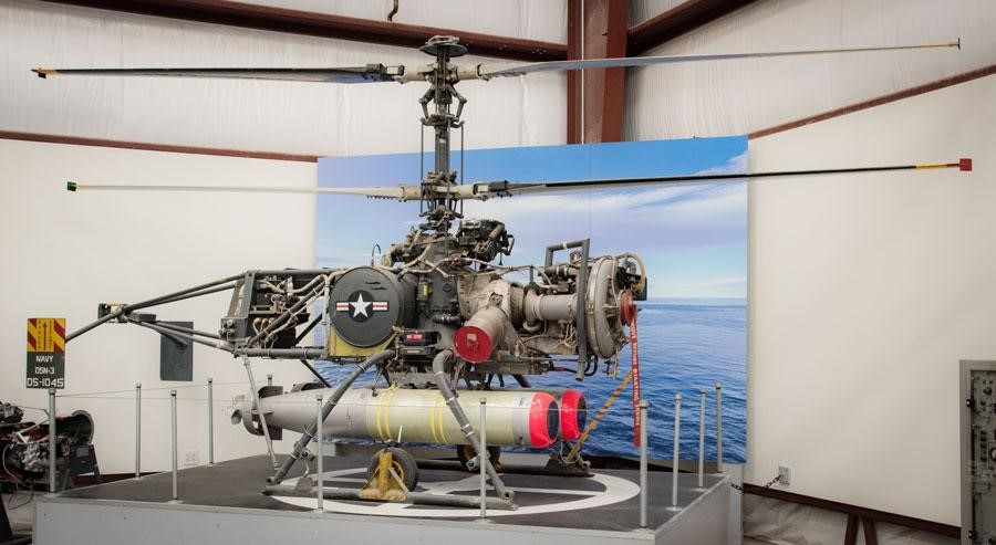 Có tổng cộng hơn 500 chiếc máy bay không người lái như vậy đã được Hải quân Mỹ tiếp nhận, chúng từng được sử dụng trong thời kỳ thập niên 1960 - 1970.