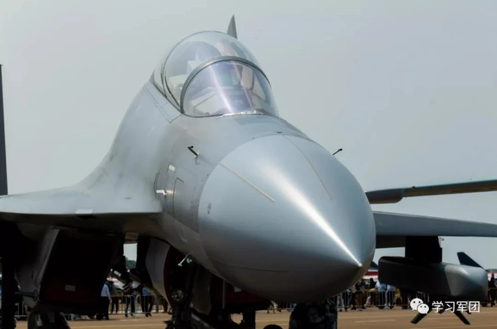 Máy bay chiến đấu đa năng J-16 do Trung Quốc tự phát triển - đây là loại tiêm kích thế hệ 4++ nội địa hiện đại nhất của Trung Quốc, tính tới thời điểm hiện tại.