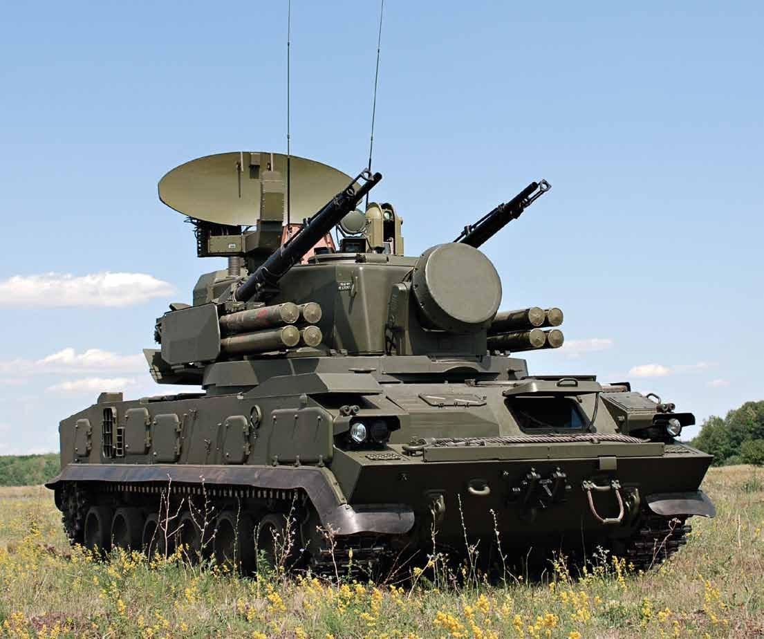 Khung xe cơ sở được trang bị động cơ diesel V-46-4 công suất 730 mã lực cho tốc độ di chuyển tối đa 65 km/h; tầm hoạt động 500 km.