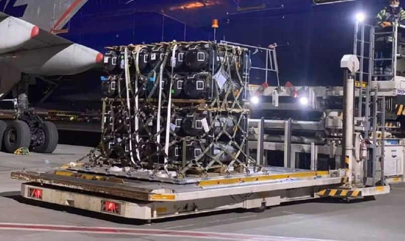 Bộ Quốc phòng Ukraine cho biết một số lượng lớn vũ khí và các trang thiết bị quân sự trị giá hơn 60 triệu USD đang trên đường chuyển đến Ukraine trong khuôn khổ chương trình viện trợ an ninh của Mỹ với nước này.