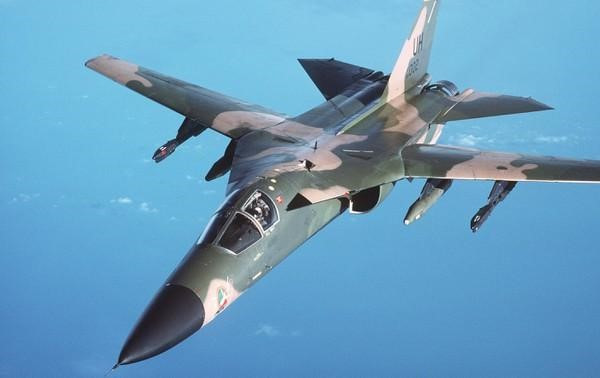 Tuy nhiên, điều này sẽ yêu cầu mở rộng buồng lái, do đó sẽ dẫn đến thay đổi khí động học của máy bay bởi phần trước trở nên lớn hơn.