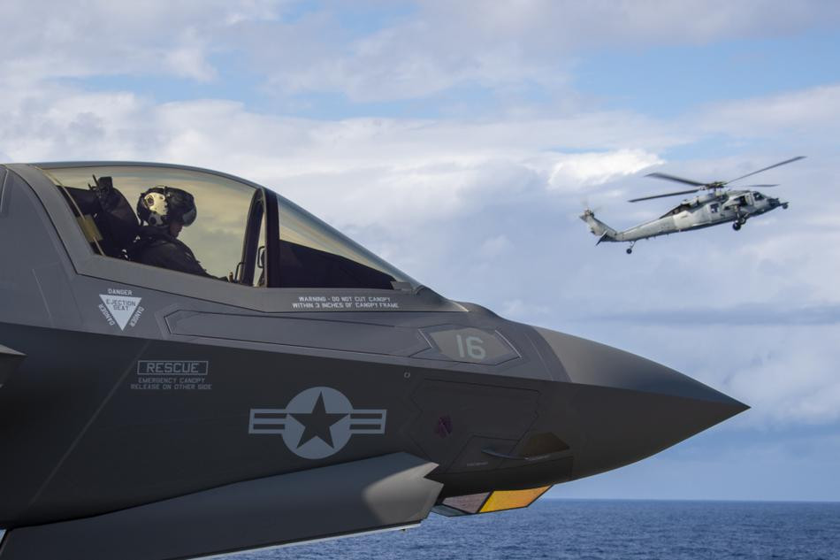 Như vậy, các tàu đổ bộ của Hải quân Mỹ có thể vừa thực hiện đổ bộ đường biển, vừa tự cung cấp được hỏa lực đường không để tiến hành yểm trợ cho chính cuộc đổ bộ đó.