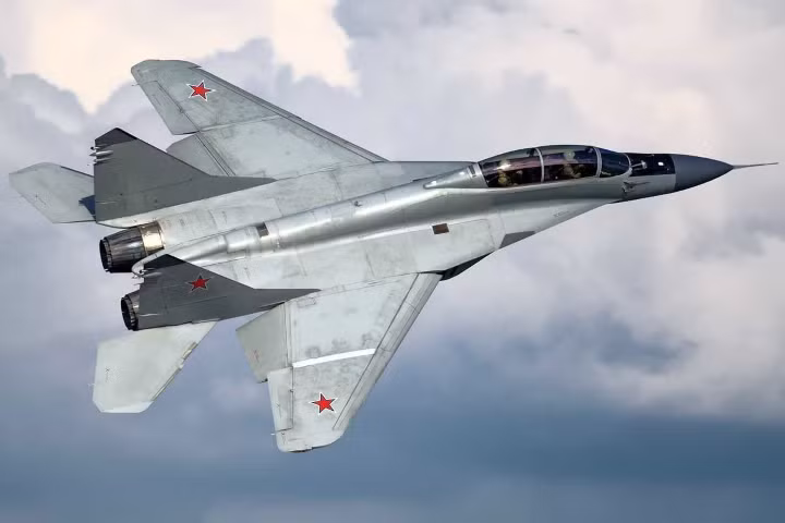Chiến đấu cơ MiG-29 được Nga sản xuất từ năm 1977, bắt đầu phục vụ trong biên chế Không quân Vũ trụ Nga từ năm 1981.