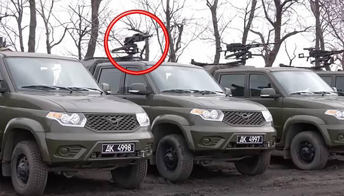 Chính vì thế, việc bảo đảm khu vực miền Đông Ukraine duy trì thế cầm cự với Kiev sẽ là ưu tiên của Nga. (Hình ảnh loạt xe có trang bị vũ khí được Nga viện trợ cho dân quân miền Đông Ukraine).