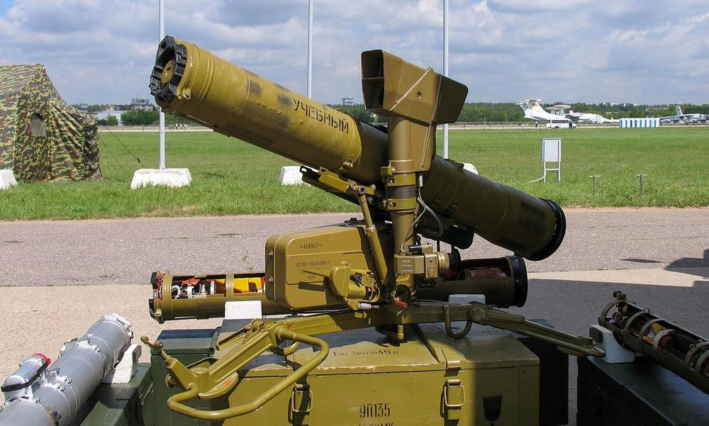 Toàn bộ tổ hợp tên lửa chống tăng 9K111 Fagot có trọng lượng chỉ 22,5kg.