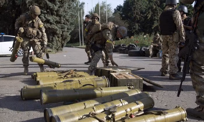 Hiện không rõ nguồn cung loại vũ khí này cho lực lượng dân quân tại miền Đông Ukraine. Một số cho rằng họ đã thu được từ chính quân đội Ukraine.