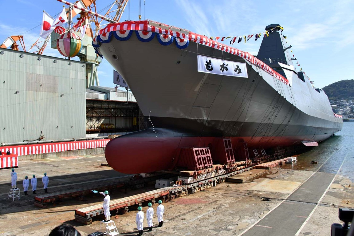 Có giá đóng mới lên tới nửa tỷ USD cho mỗi chiếc, các khinh hạm Mogami của Nhật có thể đạt giãn nước tối đa 5.500 tấn, có tốc độ ước tính lên tới trên 30 hải lý/giờ.