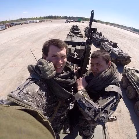 Những hình ảnh mới nhất được quân nhân Nga đăng tải lên mang xã hội Vk của nước này đã cho thấy, bộ khung xương giáp trợ lực Exoskeletons đã được quân đội nước này triển khai tới chiến trường Syria.