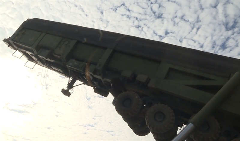 Quy mô triển khai lực lượng lần này là rất lớn khiến mọi người tin tưởng vào sức mạnh răn đe hạt nhân của nước Nga. Điều này cũng cho thấy một thực tế là lực lượng tên lửa chiến lược Nga đã tái vũ trang nhanh chóng, các tổ hợp tên lửa Yars tiên tiến đã tăng lên nhiều trong vài năm qua.