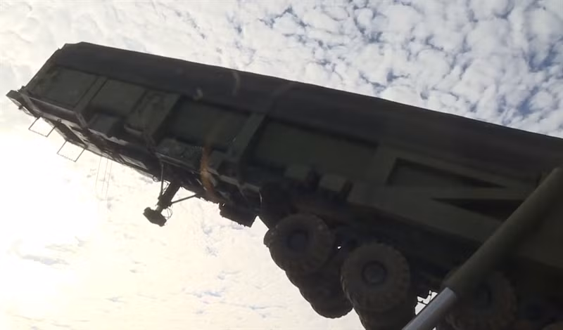 Quy mô triển khai lực lượng lần này là rất lớn khiến mọi người tin tưởng vào sức mạnh răn đe hạt nhân của nước Nga. Điều này cũng cho thấy một thực tế là lực lượng tên lửa chiến lược Nga đã tái vũ trang nhanh chóng, các tổ hợp tên lửa Yars tiên tiến đã tăng lên nhiều trong vài năm qua.