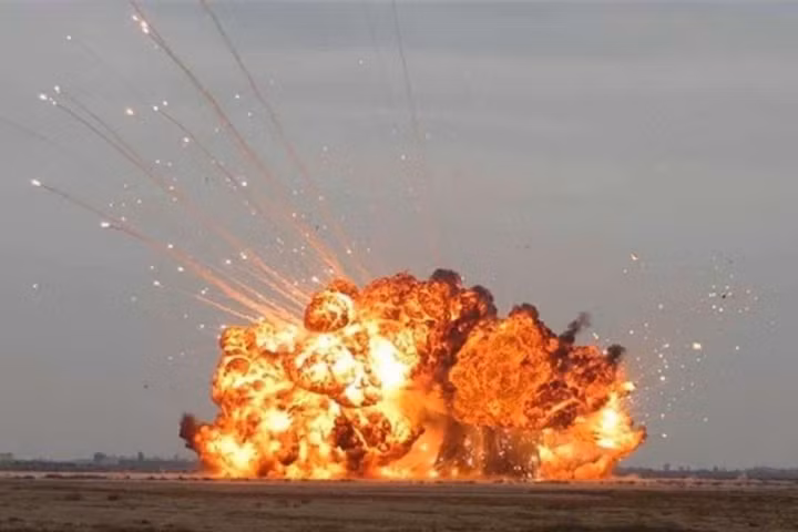 Loại bom được Nga sử dụng là bom nhiệt áp, thứ vũ khí được ví với "vũ khí nguyên tử chiến thuật" và không có bụi phóng xạ. Sức công phá của loại bom này lớn gấp nhiều lần bom thông thường, dù có cùng kích thước.