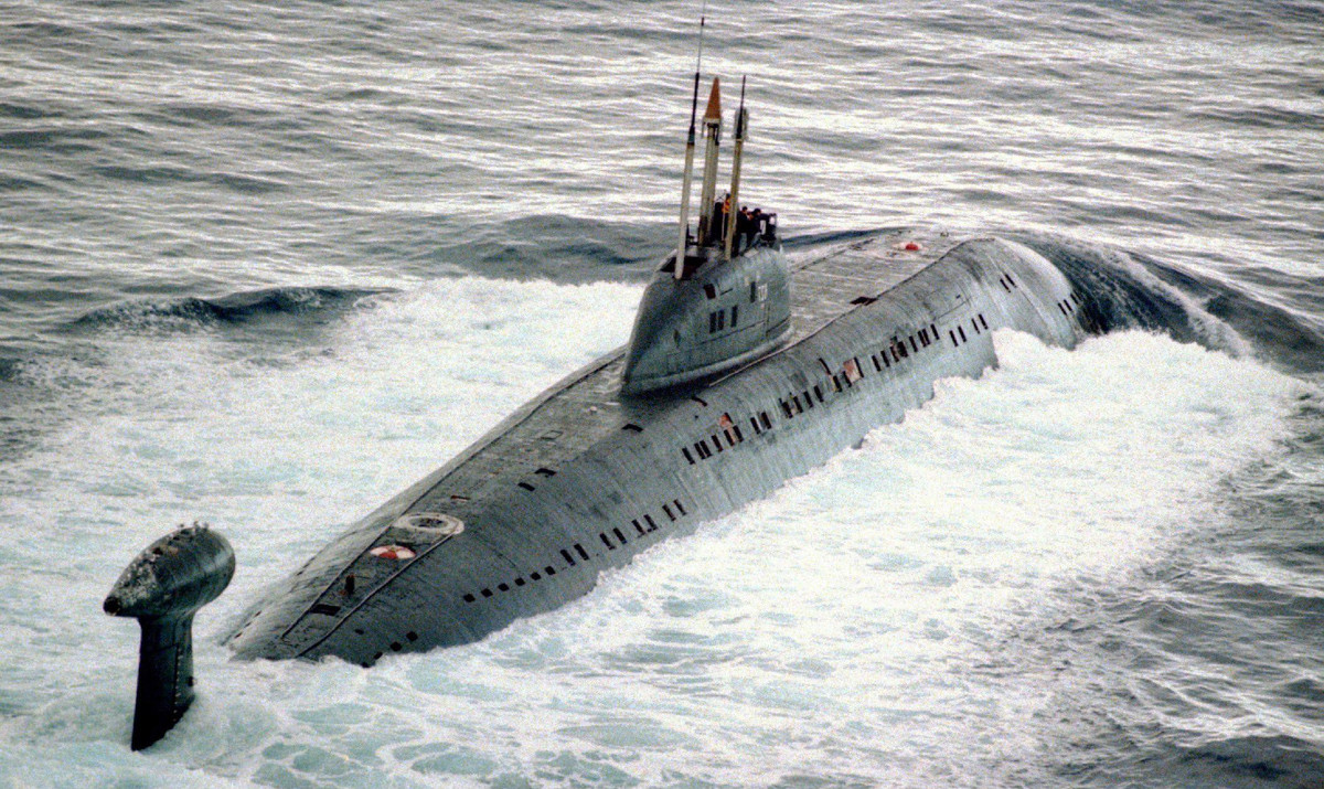 Project 671 RTM trang bị nhiều hệ thống định vị thủy âm gồm: MGK-500 Skat-2M; Skat-B và Ruza-P. Ngoài ra, tàu còn có hệ thống quản lý thông tin chiến đấu Omnibus và đài radar định vị phát hiện mục tiêu tổng hợp MRK-500 Kaskad.