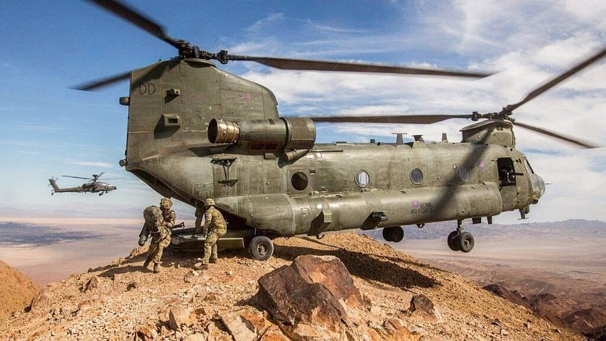 Kể từ khi ra đời từ năm 1966 tới nay, trực thăng vận tải CH-47 đã trải qua nhiều lần nâng cấp, tuy nhiên về tổng thể, những chiếc trực thăng vận tải này vẫn không có quá nhiều khác biệt so với thời chúng hoạt động ở Chiến trường Việt Nam.