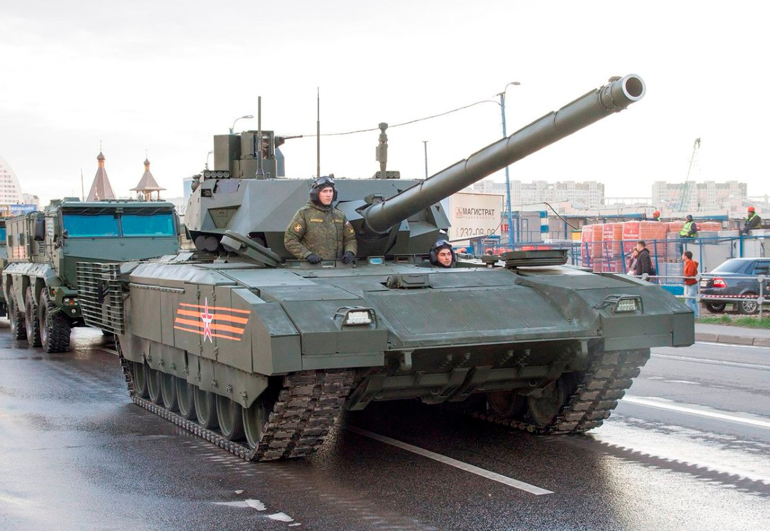 Theo các thông tin mới nhất được truyền thông Nga công bố cách đây ít lâu, năm 2021 này sẽ không có thêm bất cứ chiếc T-14 Armata mới nào được nhập biên quân đội Nga. Quá trình trang bị đại trà loại xe tăng này cho quân đội Nga, cũng có thể sẽ mất tới hàng chục năm. Nguồn ảnh: Pinterest.