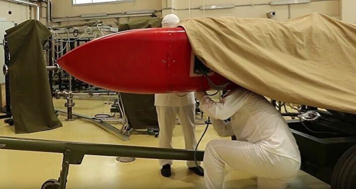 Cùng với tên lửa siêu thanh liên lục địa Avangard có khả năng mang đầu đạn hạt nhân và không thể bị đánh chặn bởi các hệ thống phòng thủ, Poseidon sẽ cho phép Moskva tạo ra một lớp "răn đe" mới, Focus viết.