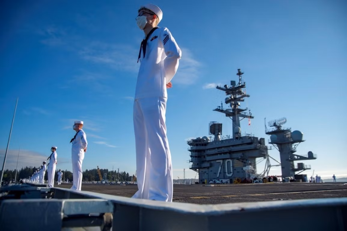 Với kinh nghiệm vận hành tàu sân bay và đặc biệt là kinh nghiệm tác chiến bằng tàu sân bay, đã được Mỹ gọt dũa qua cả trăm năm qua, việc một "đại gia mới nổi" như Trung Quốc đột nhiên xuất hiện với vài chiếc tàu sân bay trong tay, sẽ không có gì quá đáng lo ngại.