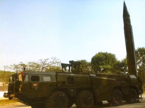 Tên lửa Scud đã từng xuất hiện trong nhiều cuộc chiến tranh cục bộ trên khắp thế giới. Ngày nay, bất chấp việc tuổi đời đã khá cao, tên lửa Scud của Việt Nam vẫn có đủ khả năng tác chiến và gây nguy hiểm cho đối phương. Nguồn ảnh: TL.