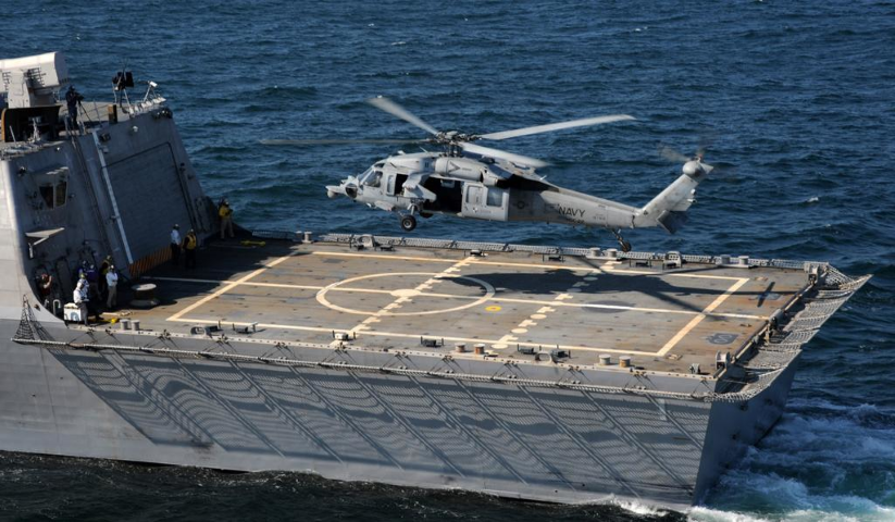 Tàu có thể tác chiến linh hoạt với trực thăng đa năng MH-60 Seahawk và trực thăng không người lái MQ-8 Fire Scout để đối phó với tàu chiến của kẻ thù, nhờ hệ thống quản lý chiến đấu hiện đại.