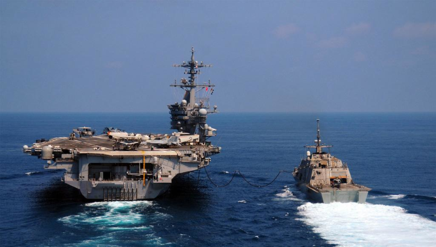 USS Freedom còn có hệ thống dữ liệu chiến đấu COMBATSS-21, hệ thống chiến tranh điện tử Argon ST WBR-2000 và hệ thống mồi bẫy hồng ngoại Terma A/S SKWS.