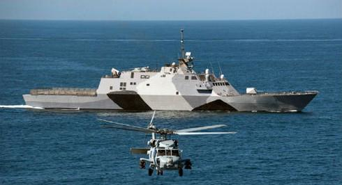 Trong thời gian còn lại, USS Freedom chủ yếu phục vụ mục đích thử nghiệm và huấn luyện thủy thủ đoàn. Vào thời điểm loại biên, thủy thủ đoàn tàu USS Freedom có 9 sĩ quan và 41 thủy thủ, cao hơn 10 người so với thiết kế nguyên gốc.