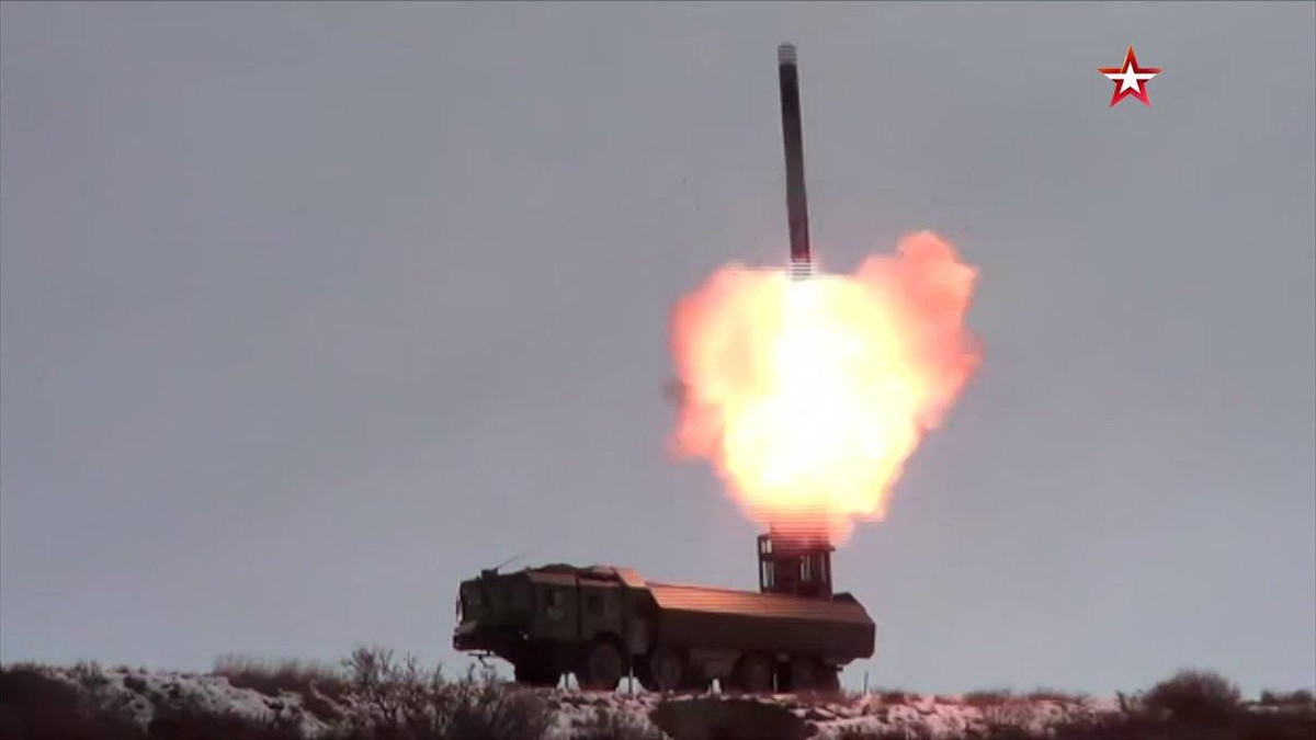 “Hải quân Nga đã thực hiện một số vụ phóng đối với Bastion-P, làm thất bại kế hoạch gây áp lực của Mỹ và buộc tàu chiến Mỹ phải rút lui khỏi Crimea”, Sohu nói thêm đối với các quốc gia có bờ biển dài, Bastion-P là vũ khí mạnh mẽ, đủ để đối phó với bất kỳ kẻ thù nào.