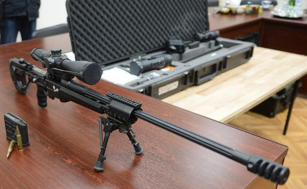 Súng sử dụng đạn riêng cỡ 7.62x51mm (.308 Win); 8.6x70mm (.338 Lapua Magnum).