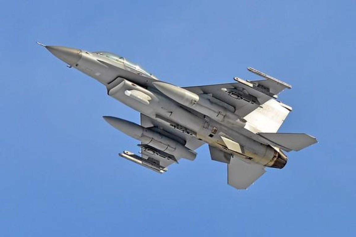 Số F-16 trong trạng thái bảo quản tại đây phần lớn đã dùng hết 6.000 giờ bay, khi được sửa chữa nhẹ chúng vẫn bay tốt thêm 2.000 giờ, tức là tương đương Su-27SK vừa xuất xưởng.