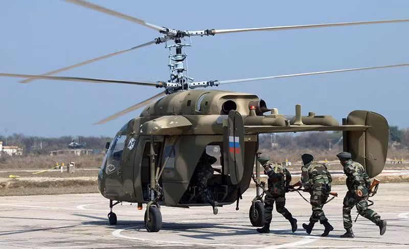 Ka-226T được Công ty Trực thăng Nga (Russian Helicopters) phát triển vào năm 2008, chúng là một biến thể nâng cấp của mẫu trực thăng đa nhiệm Ka-226.