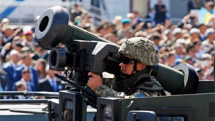 Tuy nhiên kèm theo hợp đồng chuyển giao, phía Mỹ cũng yêu cầu Ukraine cất giữ loại tên lửa này ở phía Tây - tránh xa tiền tuyến phía Đông nơi đang xảy ra giao tranh với phe ly khai, để tránh bí mật quân sự bị rơi vào tay Moscow.