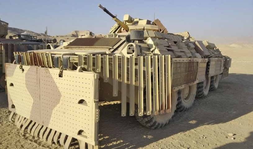 Trong cuộc tập trận mới đây giữa Nga và Tajikistan, các xe tăng chủ lực của Nga đã xuất hiện với các kiều giáp cực kỳ độc đáo.