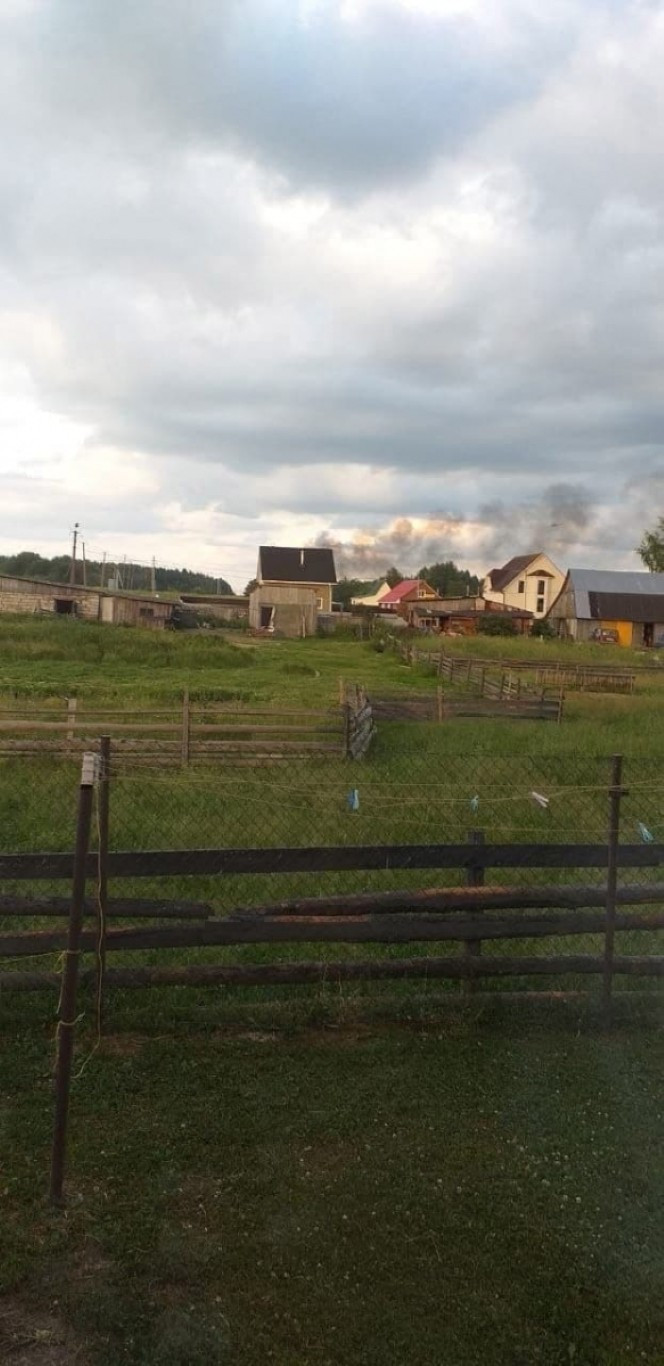 Vào thời điểm xảy ra vụ việc, không có bất cứ thông tin chính thức nào được giới chức địa phương đưa ra. Hiện vẫn chưa rõ thương vong nhân mạng liên quan tới vụ tai nạn này.