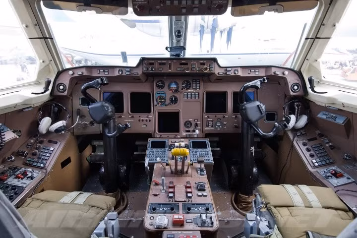 Theo các điều tra ban đầu, vu tai nạn máy bay vận tải quân sự Il-112V xảy ra cách đây ít ngày, có nguyên nhân tới từ sự cố động cơ. Tuy nhiên do chưa biết chính xác vấn đề, nên toàn bộ các dòng máy bay sử dụng loại động cơ tương tự, sẽ tạm thời bị cấm bay.