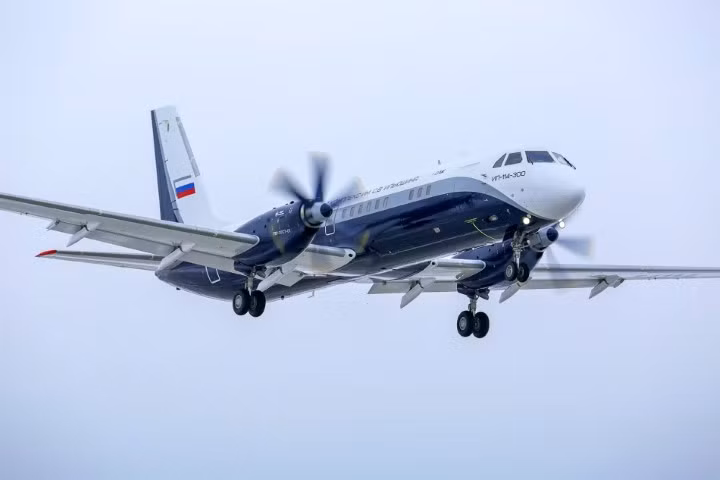 Hãng thông tấn TASS của Nga cho biết, các máy bay chở khách Il-114-300 chủ yếu hoạt động trong lĩnh vực dân sự hoặc được sử dụng làm máy bay tư nhân, tất cả đều đã bị cấm bay.